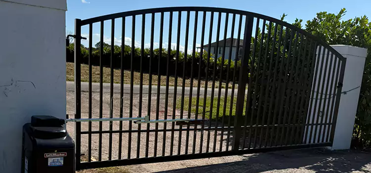 Driveway Fence Repair Elmhurst